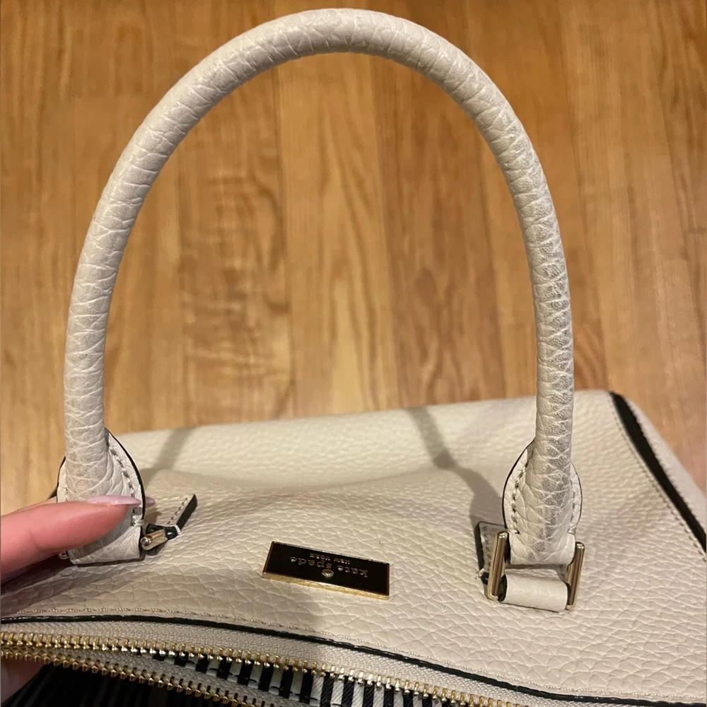 Kate Spade Shoulder Bag - Picture 7 of 8